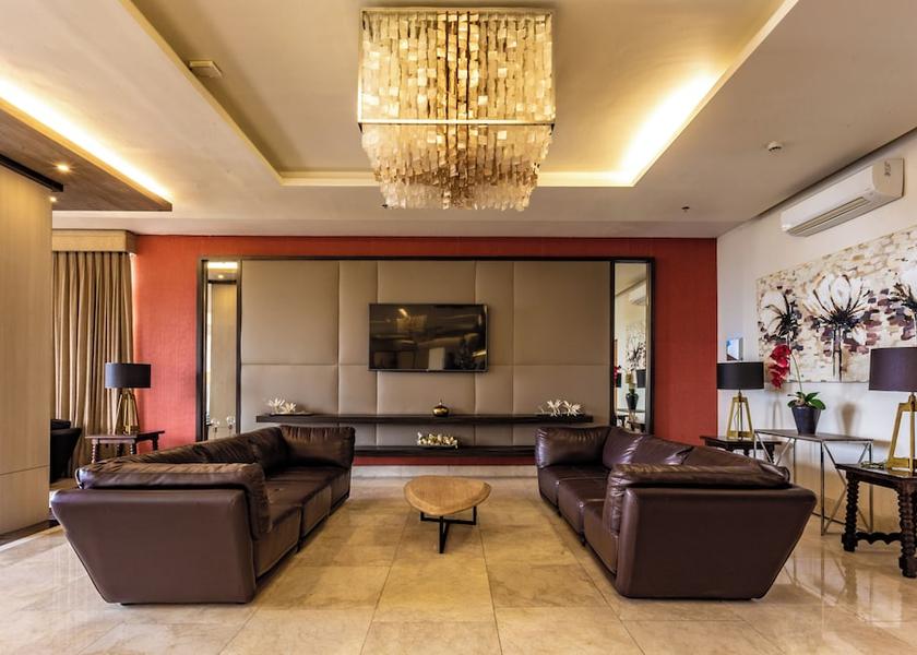 Calabarzon Laurel Lobby sitting area