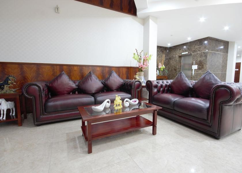 Central Visayas Lapu-Lapu Lobby sitting area