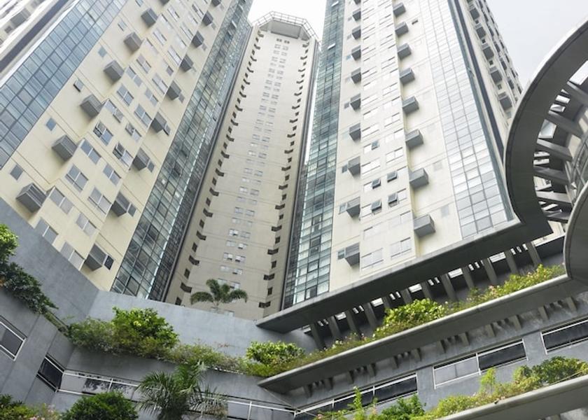  Taguig Exterior Detail