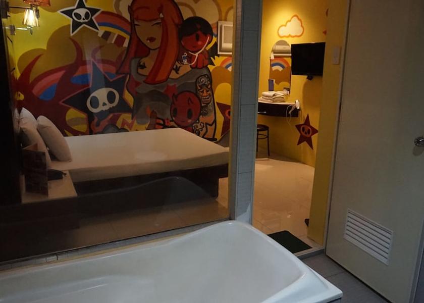  Quezon City Room