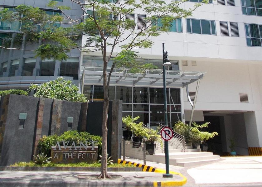  Taguig Hotel Exterior