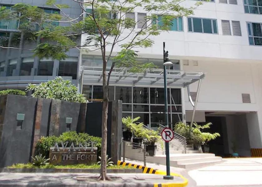  Taguig Exterior Detail