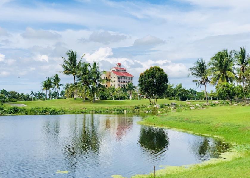  Medellin Lake