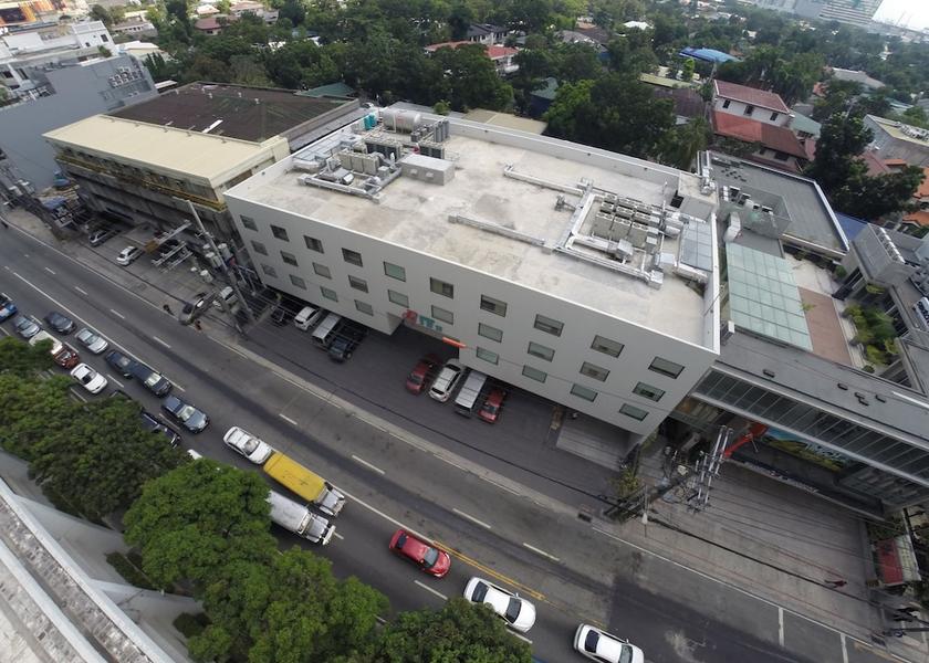  Makati Exterior