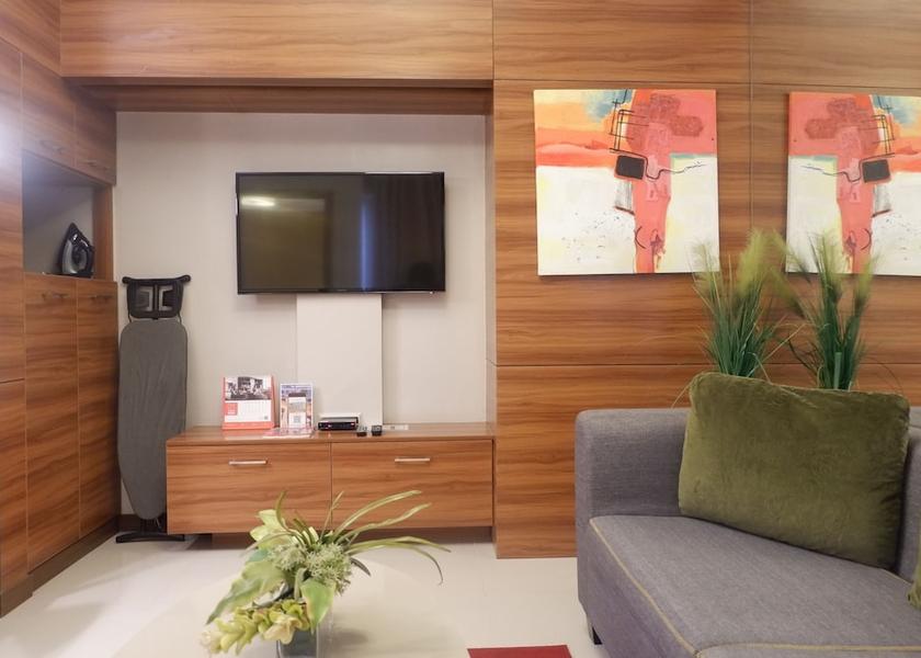  Makati Room