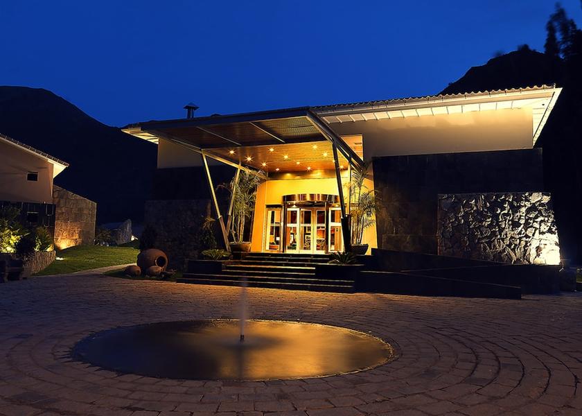 Cusco (region) Urubamba Parking