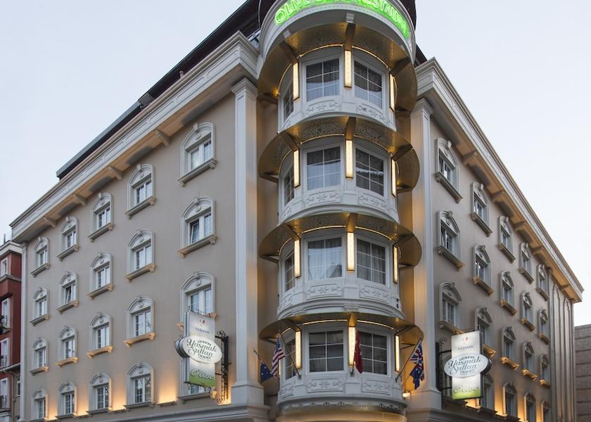  Istanbul Exterior Detail