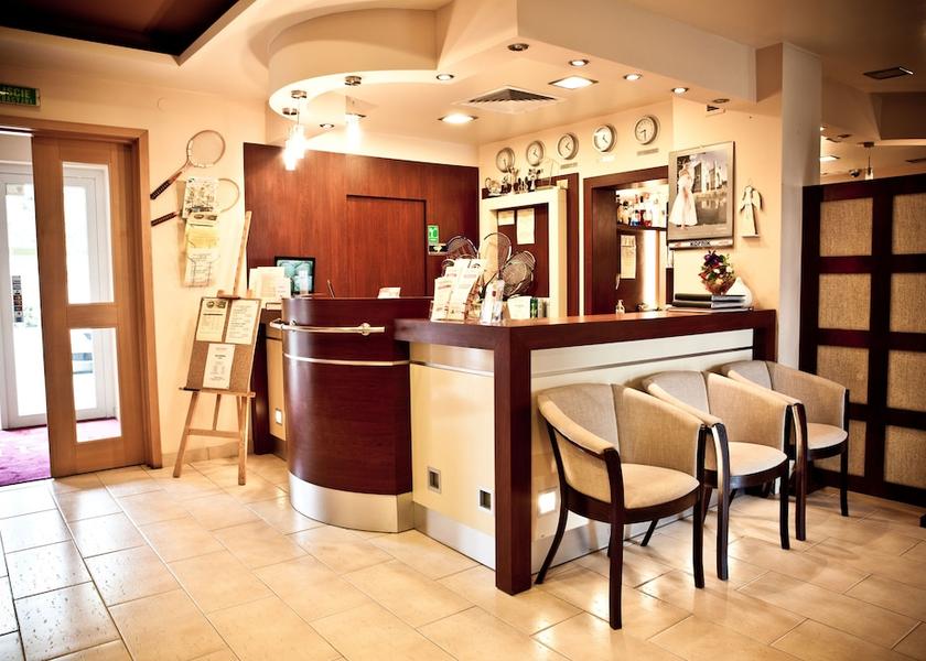 Greater Poland Voivodeship Kornik Reception