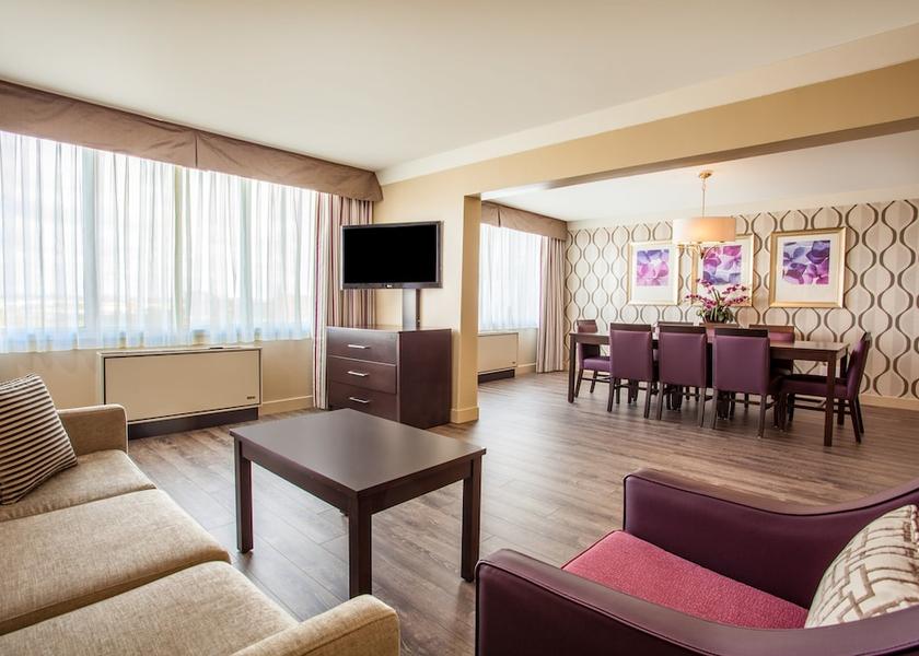 Ontario Toronto Room
