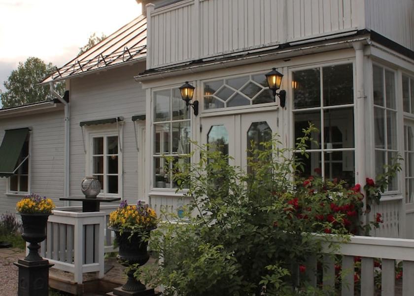 Dalarna County Smedjebacken Property entrance