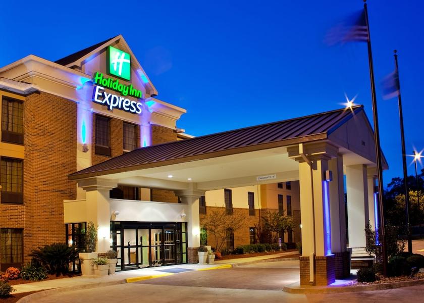 Louisiana Sulphur Exterior Detail