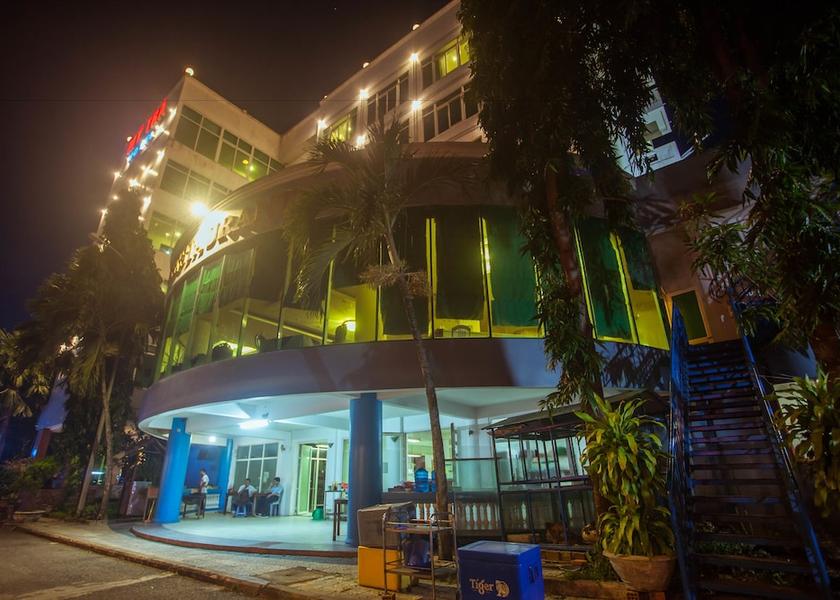 Quang Ngai Province Quang Ngai Food court