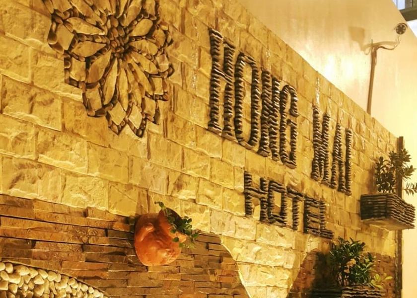 Khanh Hoa Cam Lam Interior Entrance