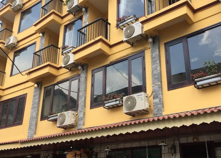 Lao Cai Sapa Facade