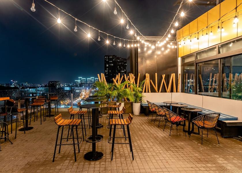 Ho Chi Minh Municipality Ho Chi Minh City Rooftop terrace