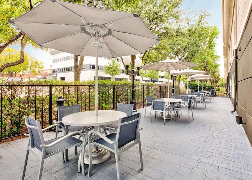 Texas Irving Terrace/patio