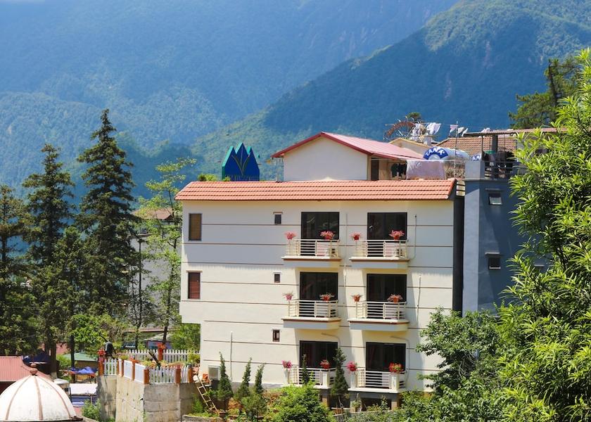 Lao Cai Sapa Facade