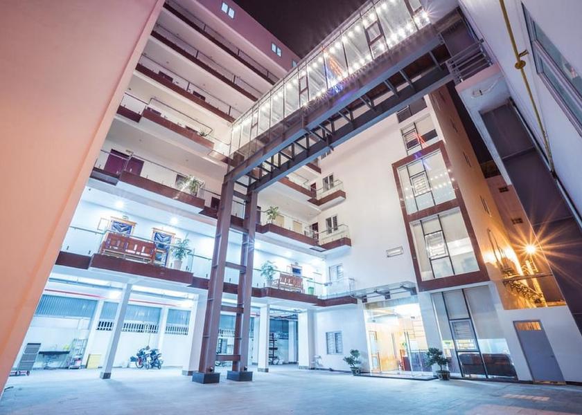 Quang Binh Dong Hoi Outdoor banquet area