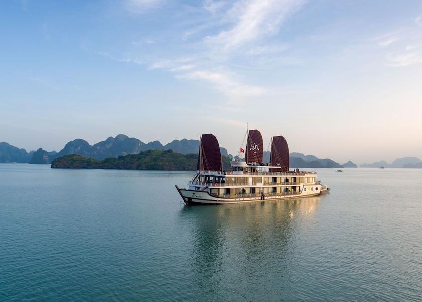 Quang Ninh Province Ha Long Primary image