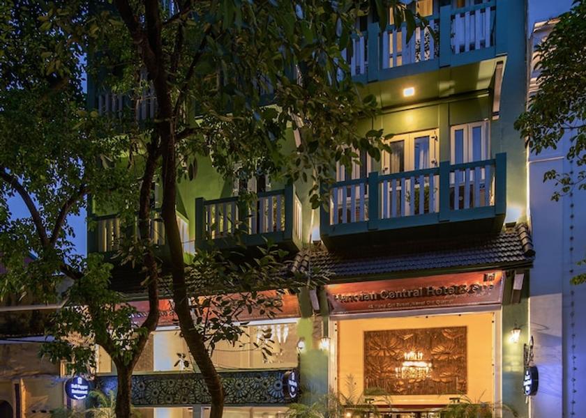  Hanoi Exterior Detail