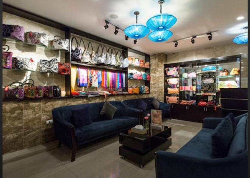 Hanoi Gift shop
