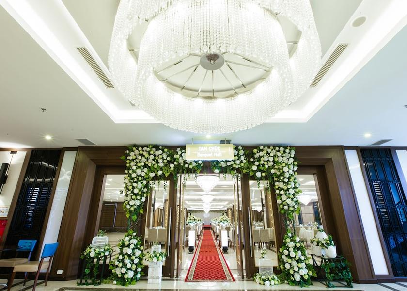 Ninh Binh Province Phu Ly Dining