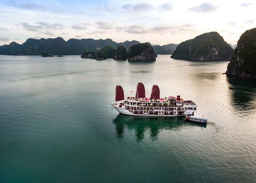 Quang Ninh Halong Exterior Detail