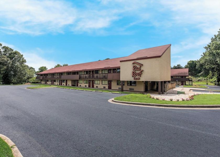 North Carolina Hickory Exterior Detail