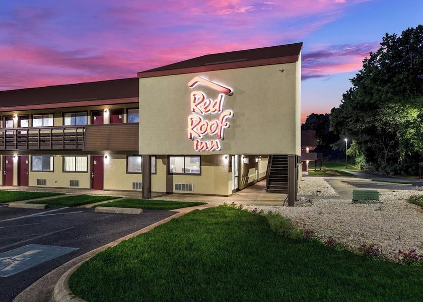 North Carolina Hickory Exterior Detail