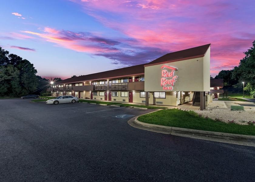 North Carolina Hickory Exterior Detail