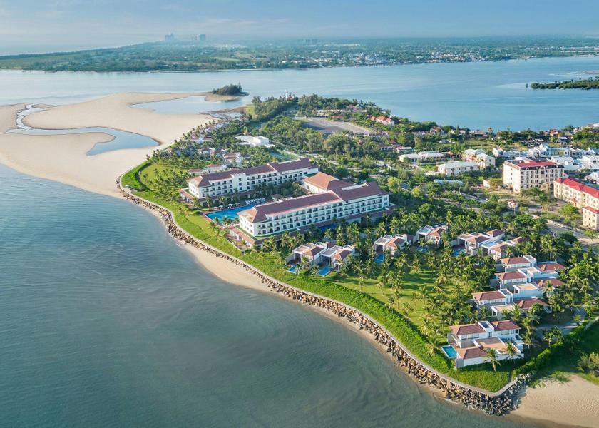 Thua Thien-Hue Da Nang view