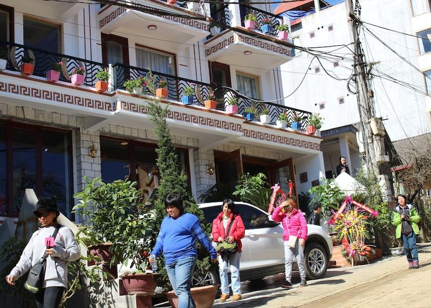 Lao Cai Sapa Facade