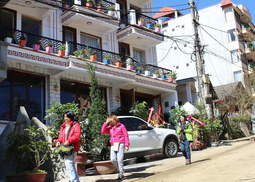 Lao Cai Sapa Facade