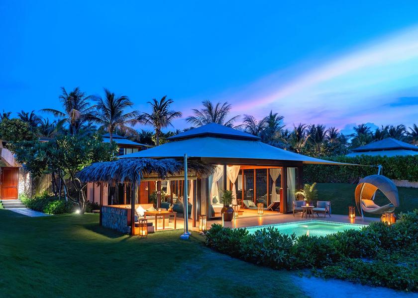 Khanh Hoa Cam Lam Hotel Exterior