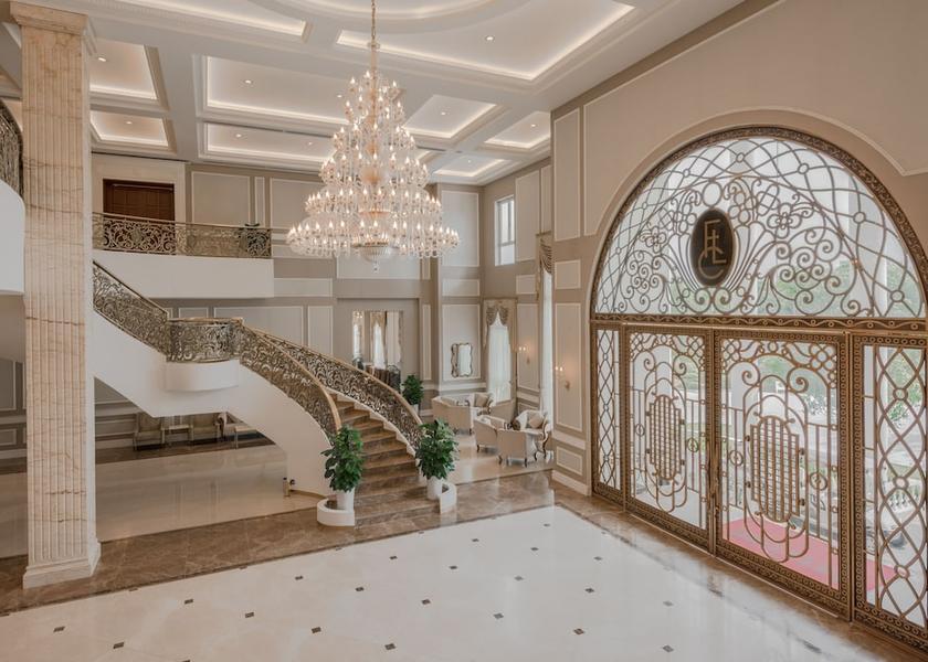 Vinh Phuc Vinh Tuong Interior Entrance