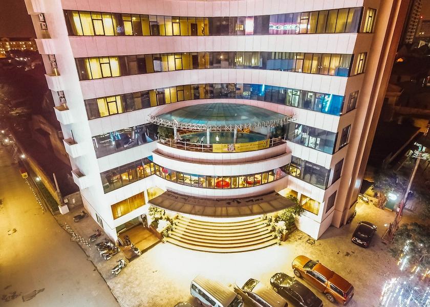 Nghe An Vinh Exterior Detail