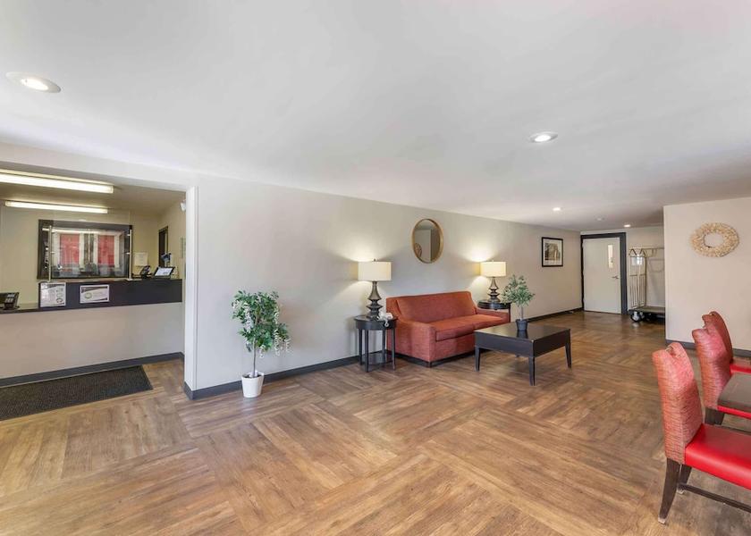 Ohio Middleburg Heights Lobby