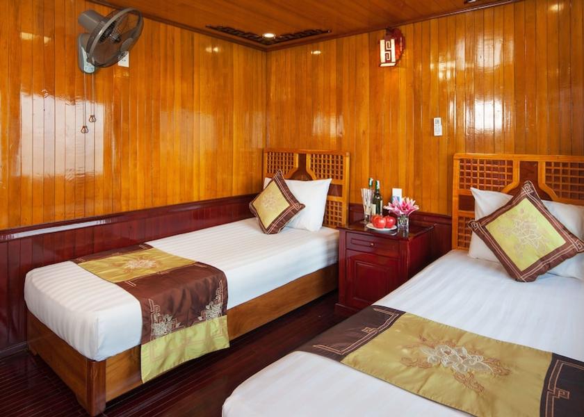 Quang Ninh Province Ha Long Room