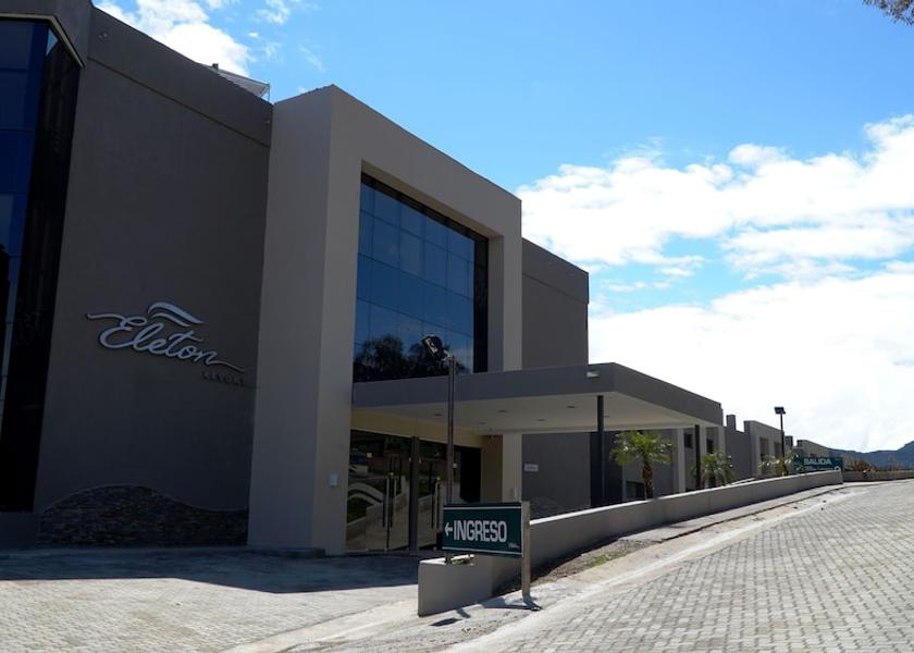 Córdoba Villa Carlos Paz Facade