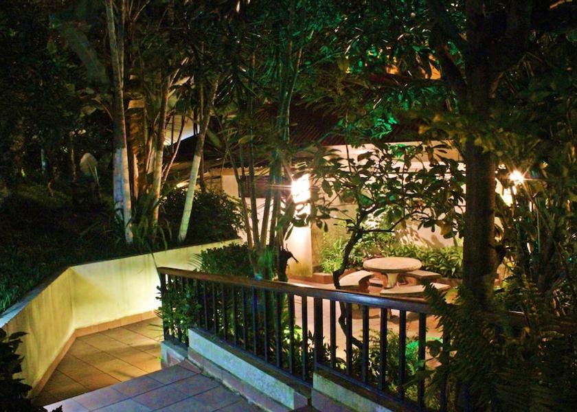 Alajuela Escazu Exterior Detail