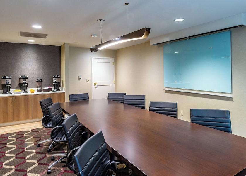 Alaska Anchorage Meeting Room
