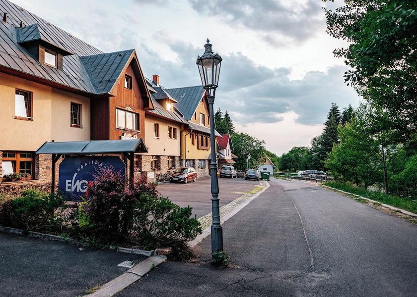 Karlovy Vary (region) Bozi Dar Entrance