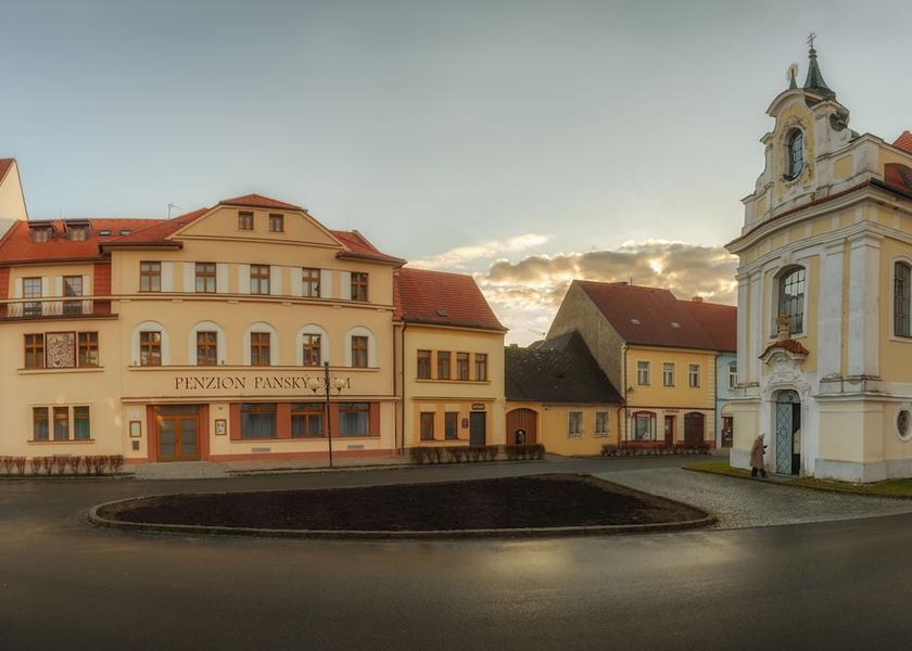Central Bohemia Region Rozmital pod Tremsinem Property entrance