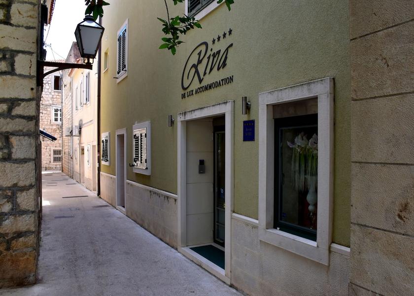 Split-Dalmatia Makarska Entrance