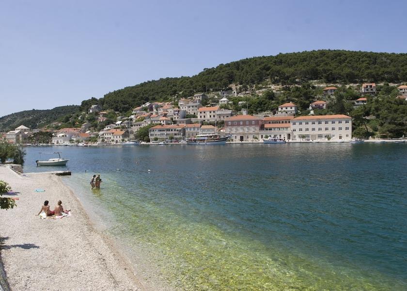 Split-Dalmatia Pucisca Beach