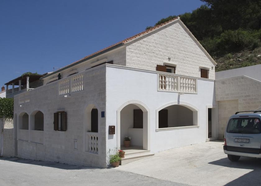 Split-Dalmatia Pucisca Facade