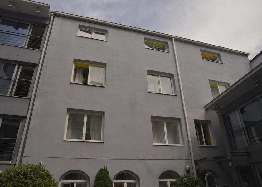  Zagreb Front of property