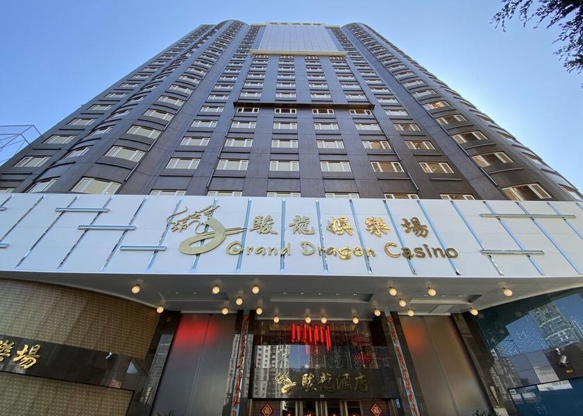  Taipa Exterior Detail