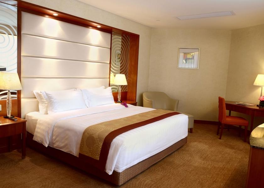  Taipa Room