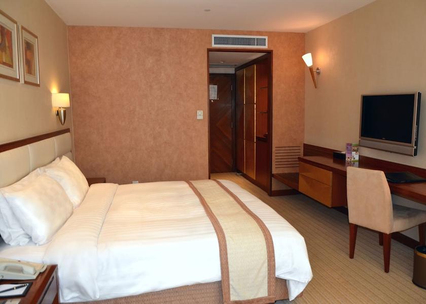  Taipa Room